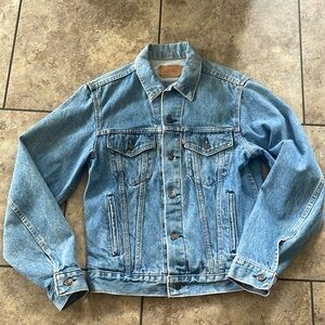 Vintage 90’s Men’s Levi’s Denim Jacket 42